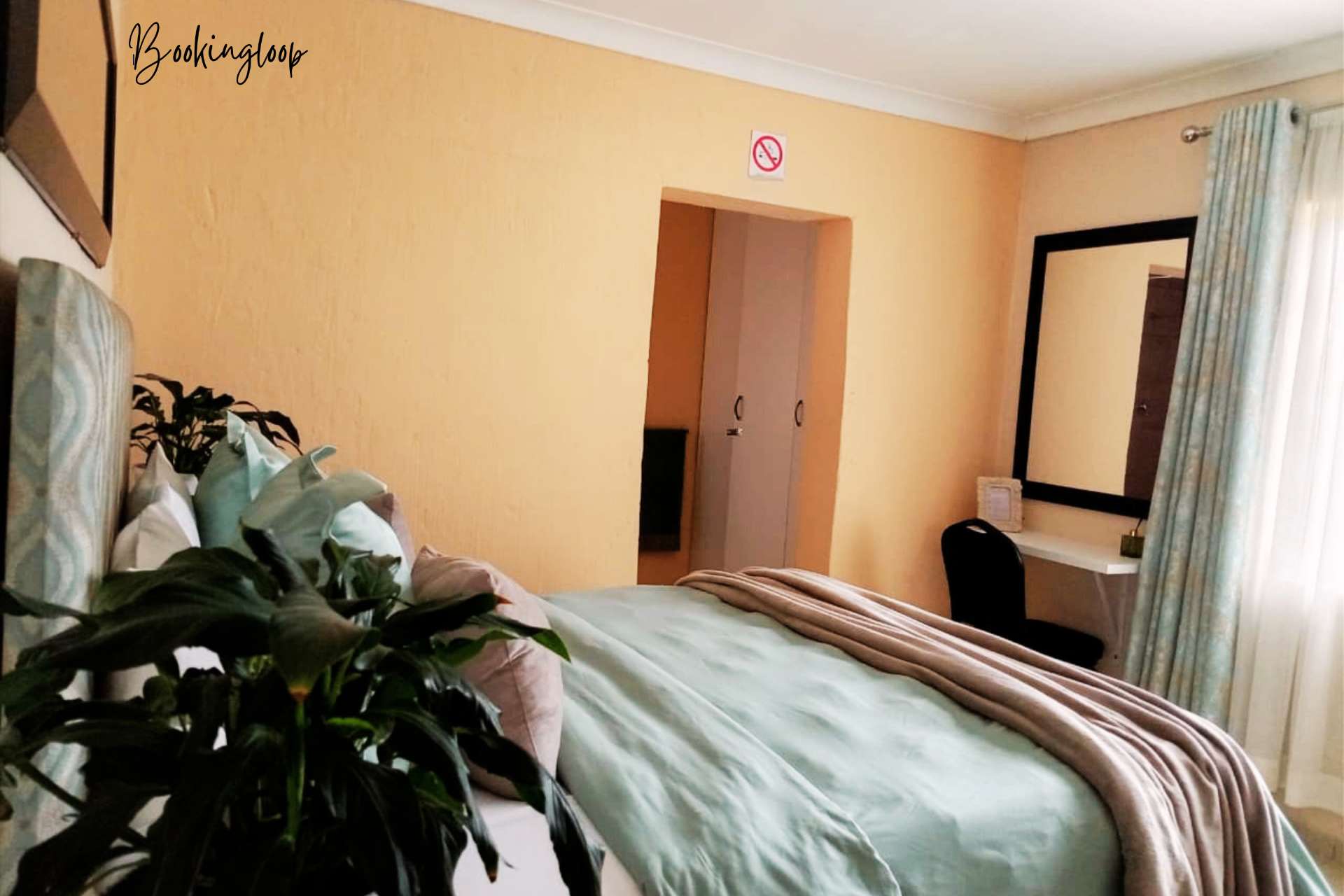 Green Valley Room 3